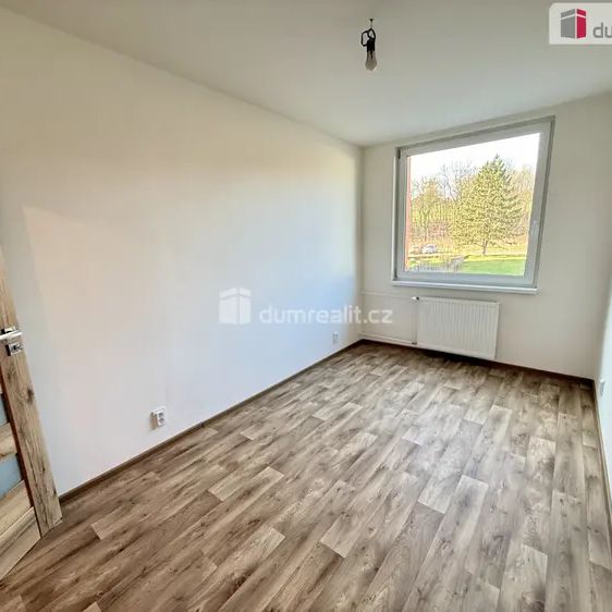 Pronájem bytu 2+kk, 43 m, po rekonstrukci – Kralupy nad Vltavou, Lobeč - Fotografie 1