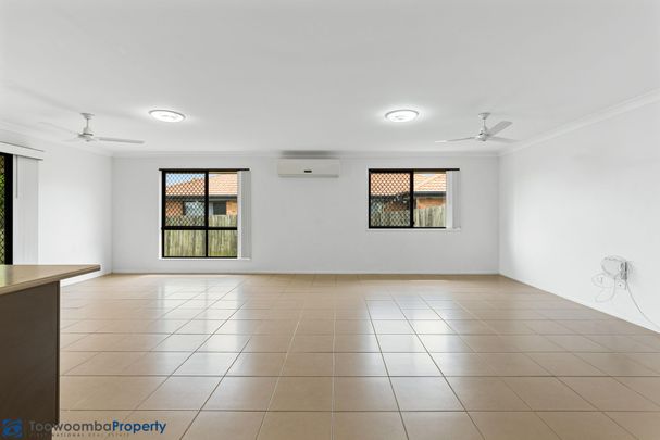 MODERN FAMILY HOME WITH STUNNING SUNSET VIEWS! - Photo 1