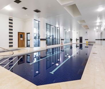 Fully Furnished with Huge Terrace - Photo 2