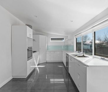 Charming Home in a Convenient Location, Invermay - Photo 6