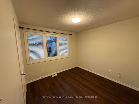 For Lease - 4744 Simpson Drive, Burlington, Ontario - Photo 1