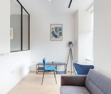 Studio to rent - Photo 1