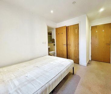 2 bed flat to rent in Railway Terrace, Slough, SL2 - Photo 1