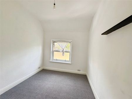 3 bedroom house to rent Jubilee Crescent, NN8 - Photo 5