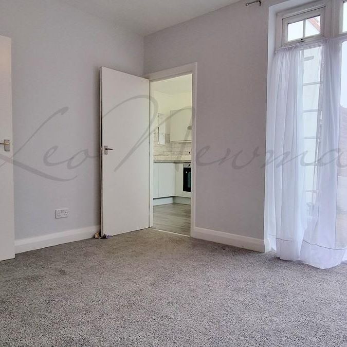 Beresford Avenue, Wembley, HA0 - Photo 1