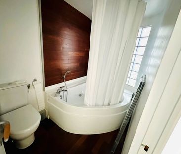 LEVALLOIS LOFT DUPLEX MEUBLE - Photo 4