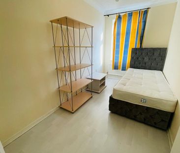 4 bedroom house to rent - Photo 2