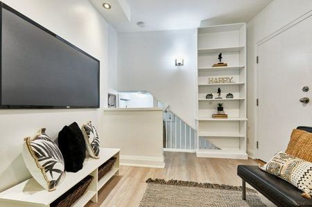 For Lease - 46 Elmer Avenue Unit# 1, Toronto, Ontario - Photo 5