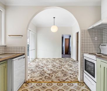 Spacious Family Home with Expansive Outdoor Living - Photo 2