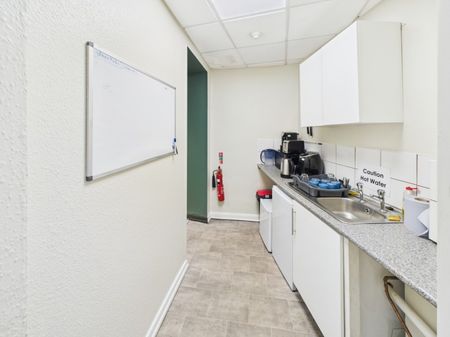 High Street, Tewkesbury, Gloucestershire, GL20 - Photo 5