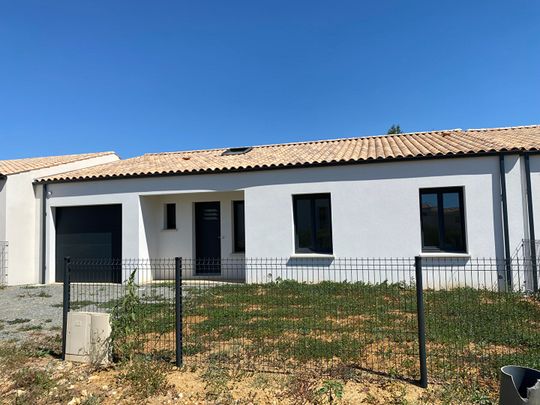 Location maison 5 pièces, 110.75m², Rochefort - Photo 1