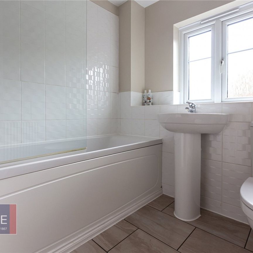 Sheaves Park, - Photo 1