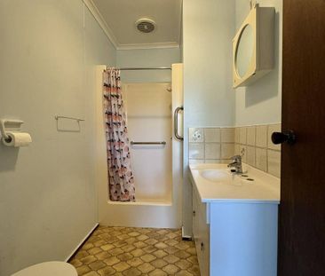Family Home close to Nicholson Township - Six Month Lease ONLY - Photo 6