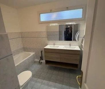 Quatre pièces de 85m² avec parking, balcon et terrasse - Photo 2