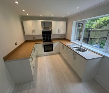 3 bedroom semi-detached house to rent - Photo 6