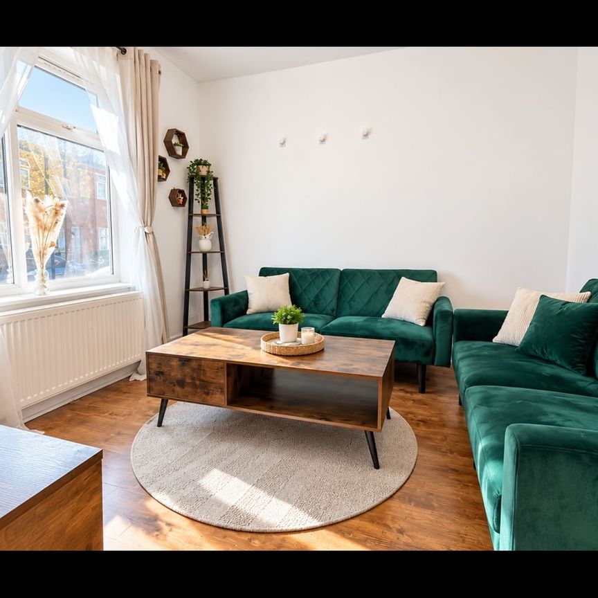 4 Bed Terraced House, Garfield Road, E13 - Photo 1