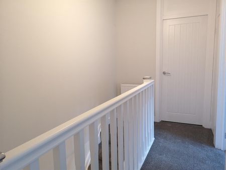 South View, Taffs Well, CARDIFF - Photo 3