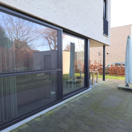 Instapklare, stijlvolle woning te huur nabij het centrum van Rumbeke! - Photo 1