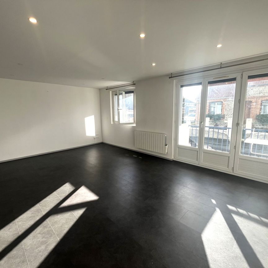 Location Appartement 3 pièces 68m² ST ETIENNE DU ROUVRAY 76800 - Photo 1
