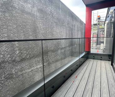 Experience Luxury: Brand New Cambridge Apartments Await You - Photo 1