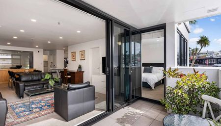 Fully Furnished Executive 2-Bedroom Apartment - Photo 2