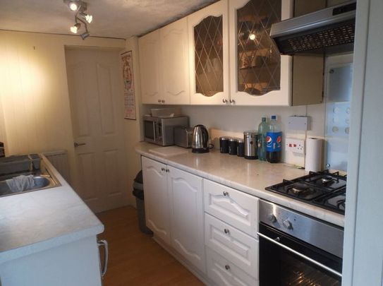 Florence Road, Chichester - Photo 1