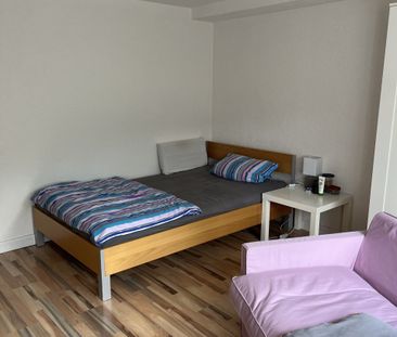 Lehenweiler: 1,5 Zimmerwohnung voll möbliert für Pendler - Photo 2