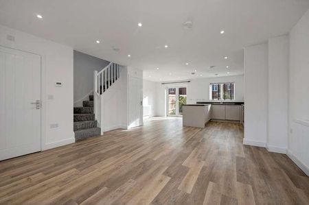 Charles Dyer Close, Melton Mowbray, LE13 - Photo 4