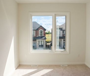 For Lease - 213 Hook Drive, Richmond Hill, Ontario - Photo 1