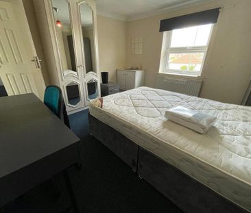 5 bedroom detached house to rent - Photo 6