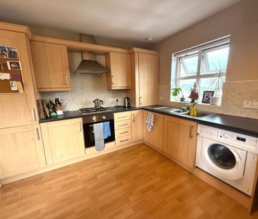 32 Elmwood Cottages, Ballyclare Road, Newtownabbey, BT36 5WQ - Photo 5