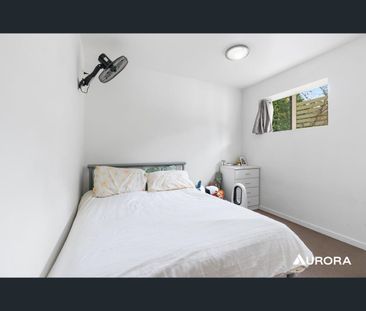 1/74 Sir Fred Schonell Drive, St Lucia, Qld 4067 - Photo 1