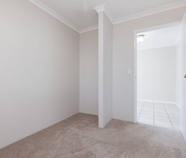 Comfortable 3Bed Family Home - Photo 4