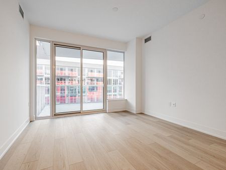 For Lease - 333 Sunseeker Avenue Unit# 408, Innisfil, Ontario - Photo 4