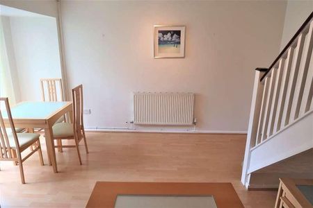 Kirkby Court, Craiglee Drive, Cardiff, CF10 - Photo 2