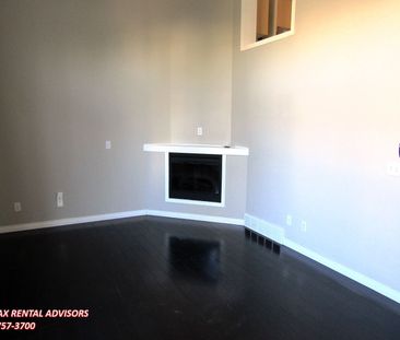 GREAT 2 BED, 2.5 BATH, 2 STOREY TOWNHOUSE, W/ FINISHED BSMT & ATTAC... - Photo 6
