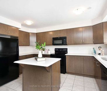 For Lease - 108 Bannister Crescent, Brampton, Ontario - Photo 5