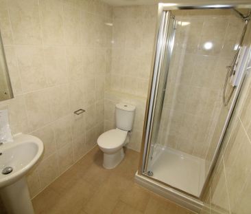 1 bedroom in a house share to rent - Photo 6