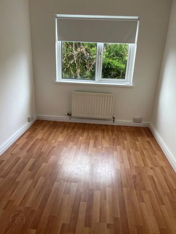 6 Warwicks Row, Carrickfergus, BT38 8LS - Photo 3