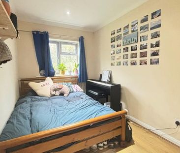 5 bedroom semi-detached house to rent - Photo 6