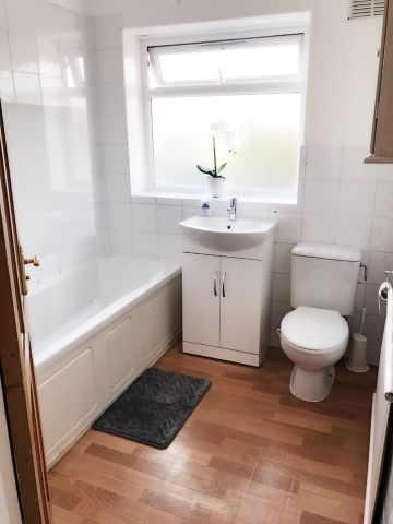 3 Bed Terraced House, Cleveley Crescent, W5 - Photo 5