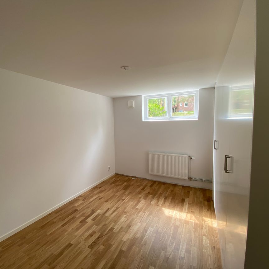 Lådämnesgatan 42 - Foto 1