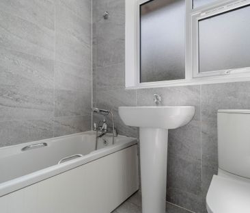 Evesham Close, Warrington - Photo 3