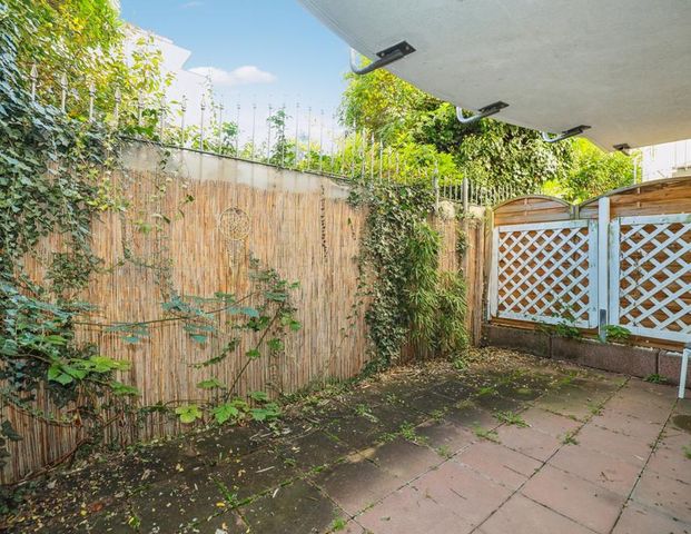 Möbliertes Appartement mit großer Terrasse am Sachsenhäuser Berg - Foto 1