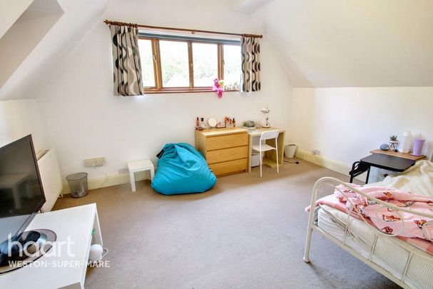 4 bedroom detached house to rent - Photo 1