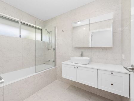 Modern Home in Highly Desirable Location - Photo 5