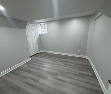 For Lease - 33 Bluffwood Crescent, Brampton, Ontario - Photo 1