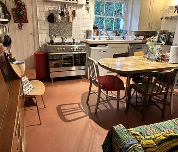 Spacious, Peaceful Room in Georgian House - Brixton - Photo 6