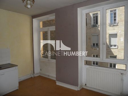 Location Appartement 4 pièces 84m² ST ETIENNE 42000 - Photo 2