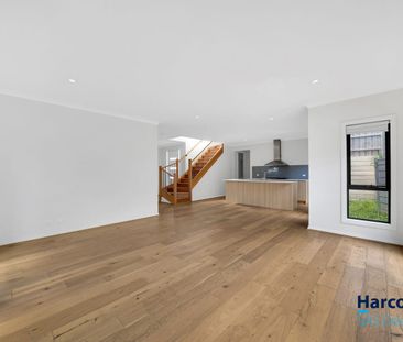 Spacious 4-Bedroom Family Home in Prime Sunshine North Location - Photo 2